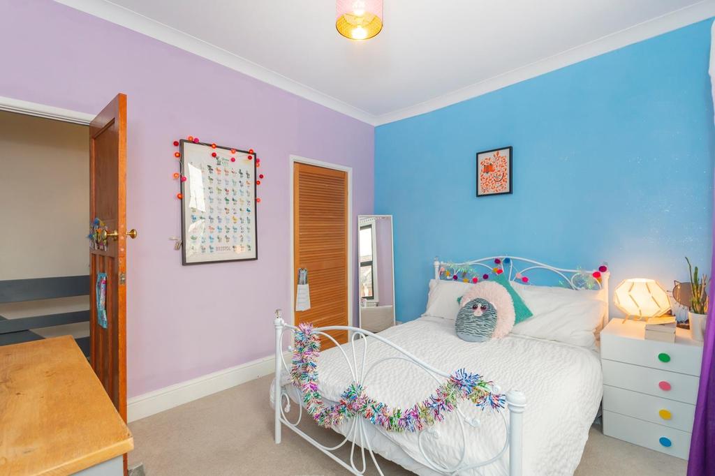TEERTSETAGA01 - Bedroom B.jpg