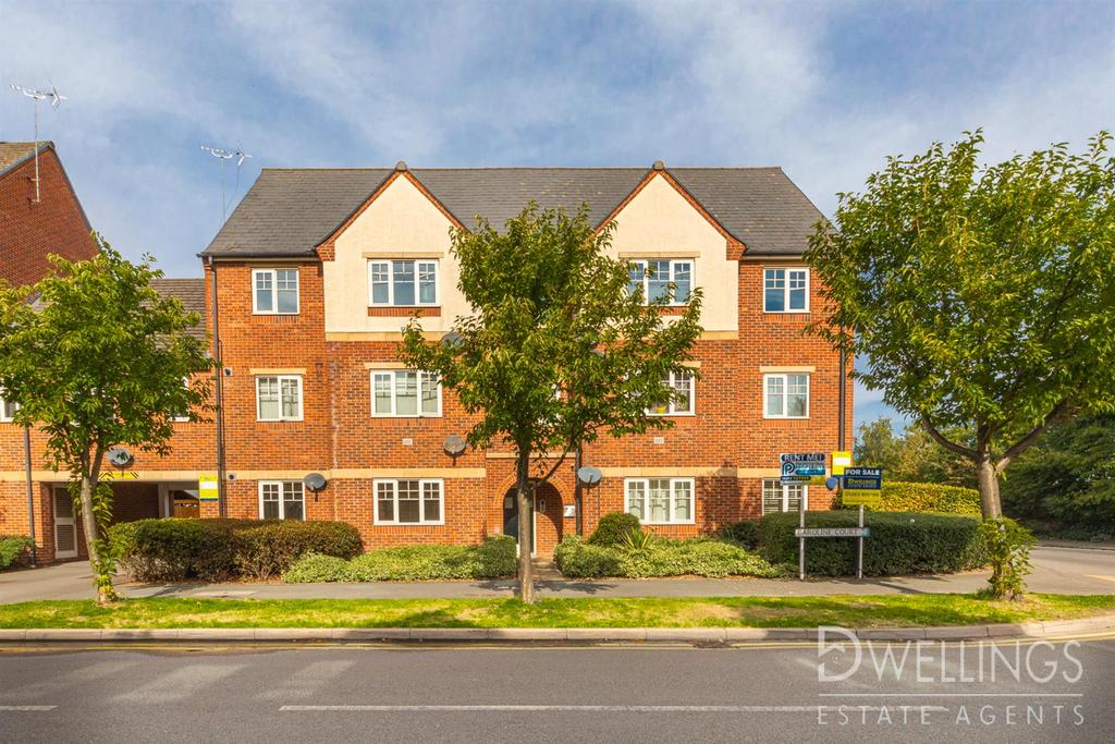 Caroline Court, BurtonOnTrent 2 bed flat £125,000