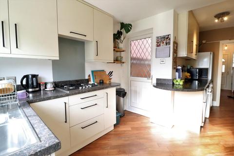 2 Gresham Avenue, Leamington Spa, CV32 7RA