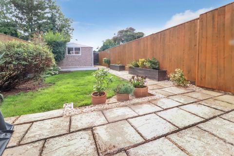2 Gresham Avenue, Leamington Spa, CV32 7RA