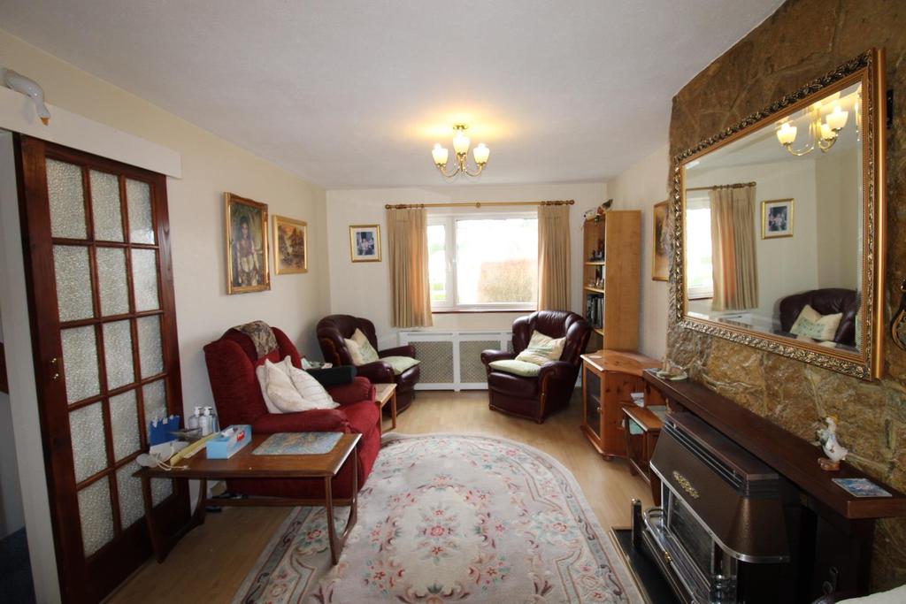 Barton Drive, Newton Abbot 3 bed house £240,000