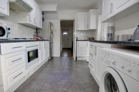 168 Hull Road, Hull, HU5 4AH