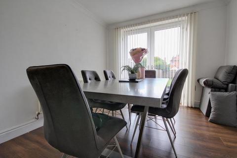 168 Hull Road, Hull, HU5 4AH