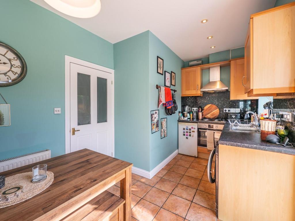 KITCHEN 1.jpg