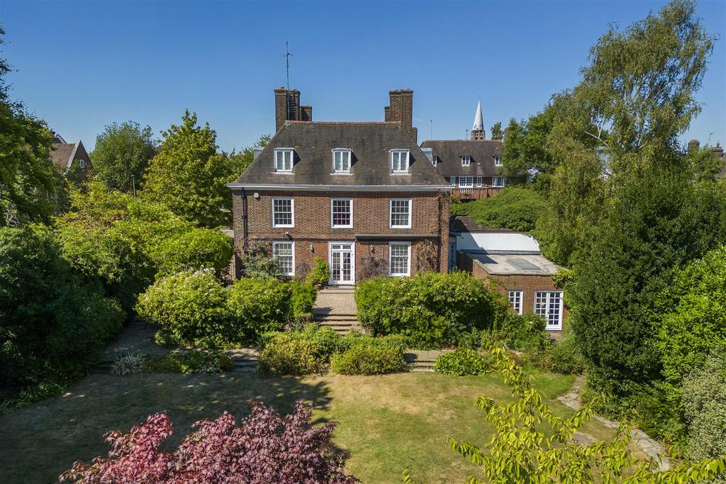Linnell Drive, NW11 7 bed detached house for sale £7,750,000