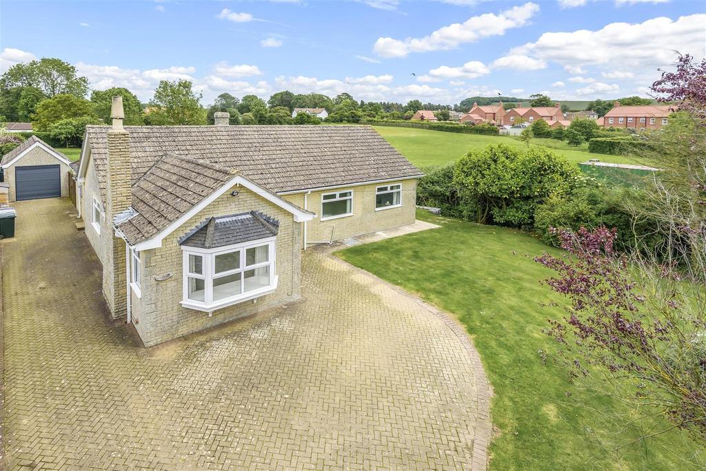 Fulletby Road, Belchford, Horncastle, Lincs, LN9 6LD 3 bed detached