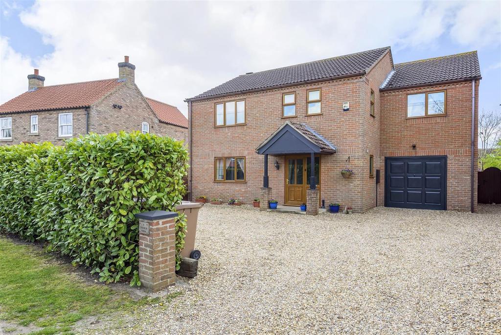 High Street, Martin, Lincoln, LN4 3QY 4 bed detached house for sale £