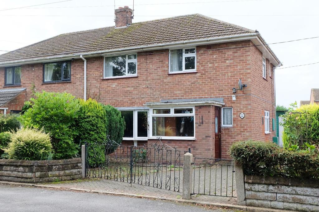 King Edward Crescent, Woodhall Spa, Lincs, LN10 6RQ 3 bed semidetached