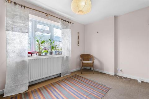 2 bedroom flat to rent, Priests Bridge, East Sheen, SW14