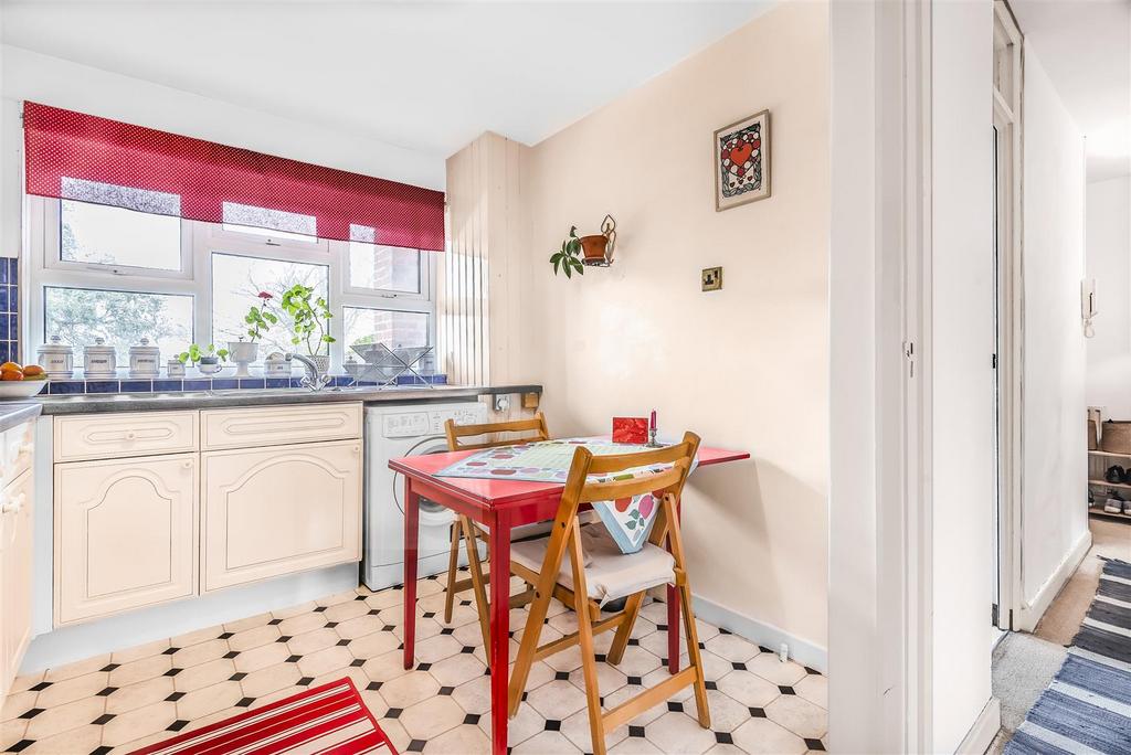Kitchen 1