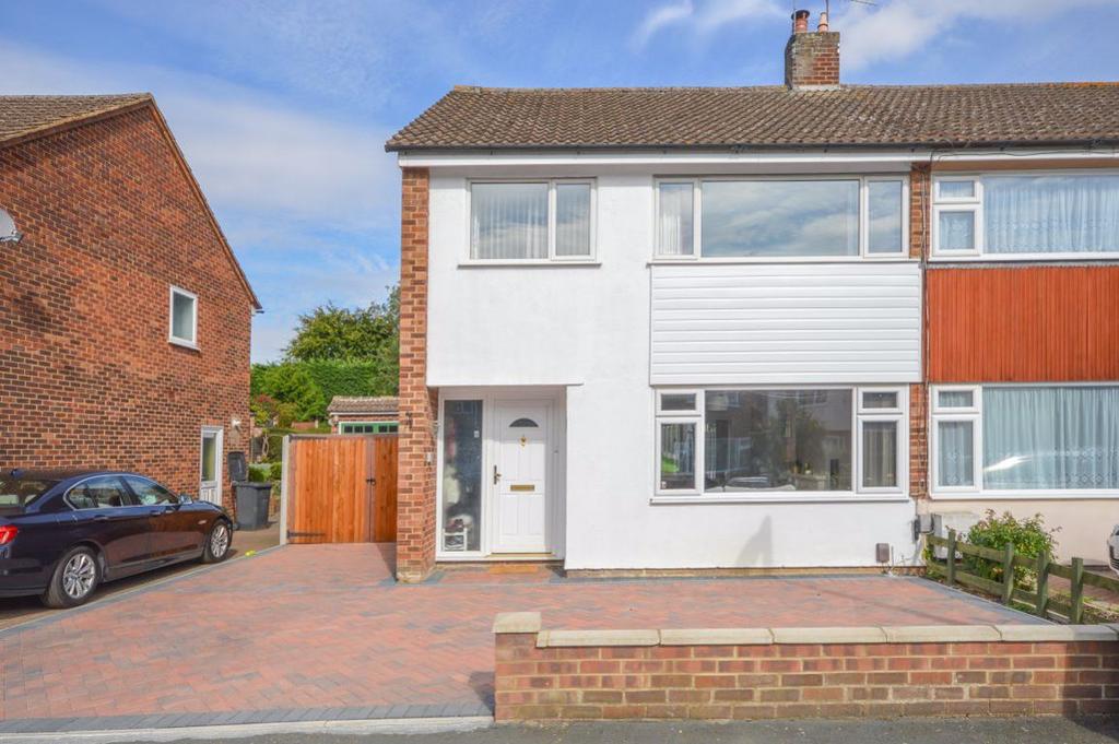 Stortford Hall Park, Stortford 3 bed house £1,600 pcm (£369 pw)