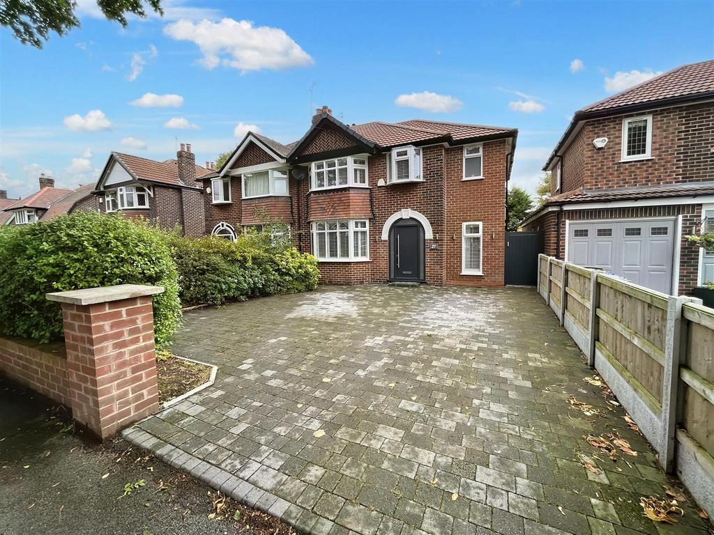 Eastway, Sale 4 bed semidetached house £650,000