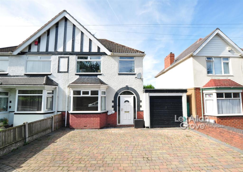 Narrow Lane, Halesowen 3 bed semidetached house £275,000