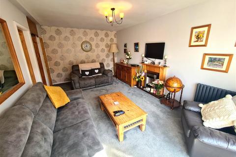 24 Hillside, Nuneaton, CV10 0NN
