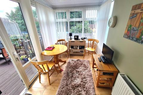 24 Hillside, Nuneaton, CV10 0NN