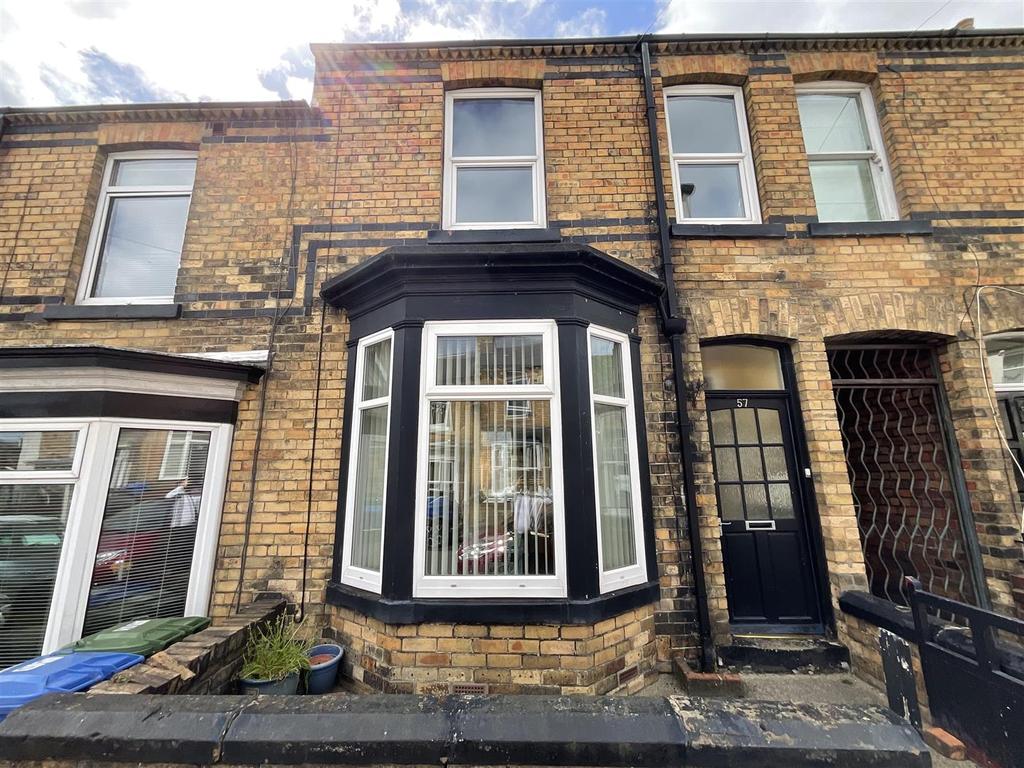 Highfield, Scarborough 3 bed terraced house £160,000