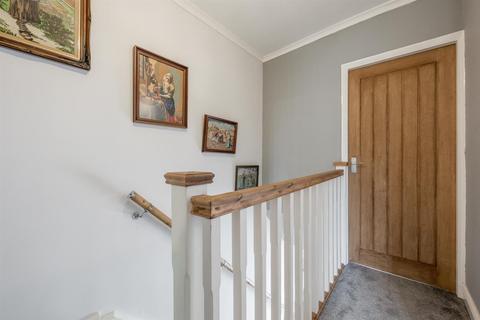 275 Bromley Lane, Kingswinford, DY6 8TB