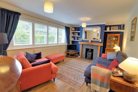 44 Orchard Rise, Tibberton, Gloucester, GL19 3AT