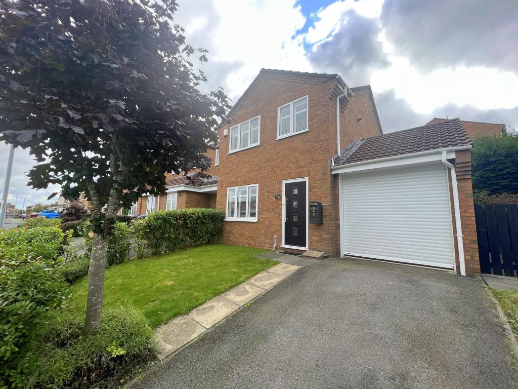 Hilltop Road, Bearpark, Durham 3 bed semidetached house £650 pcm (£