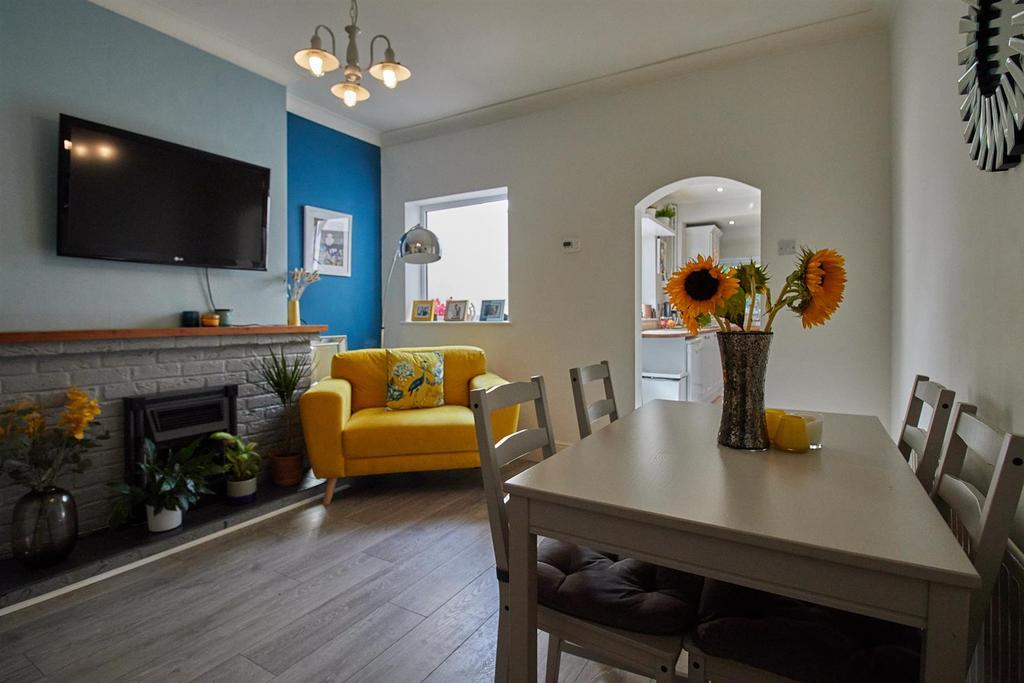 Salem Road, Burbage 2 bed terraced house £220,000
