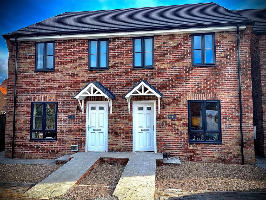 Beech Hill Road, Swanland 3 bed semidetached house £300,000