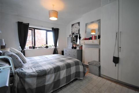 54 Acaster Drive, Garforth, Leeds, LS25 2BQ