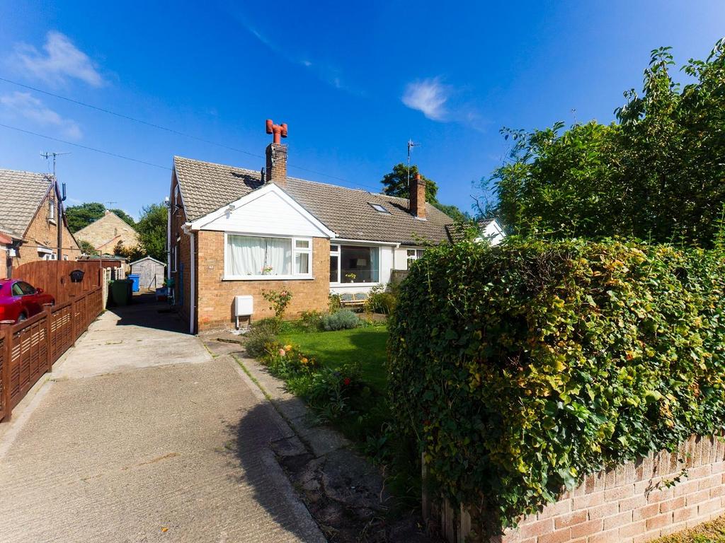 Coastal Road, Burniston, Scarborough 2 bed semidetached bungalow for