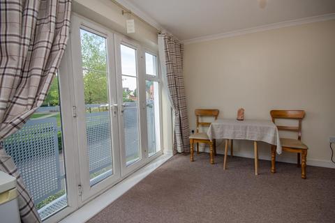 46 Arnold Road, Mangotsfield, Bristol, BS16 9LB