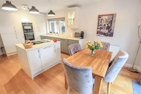 24 Acle Meadows, Newton Aycliffe, DL5 4XD