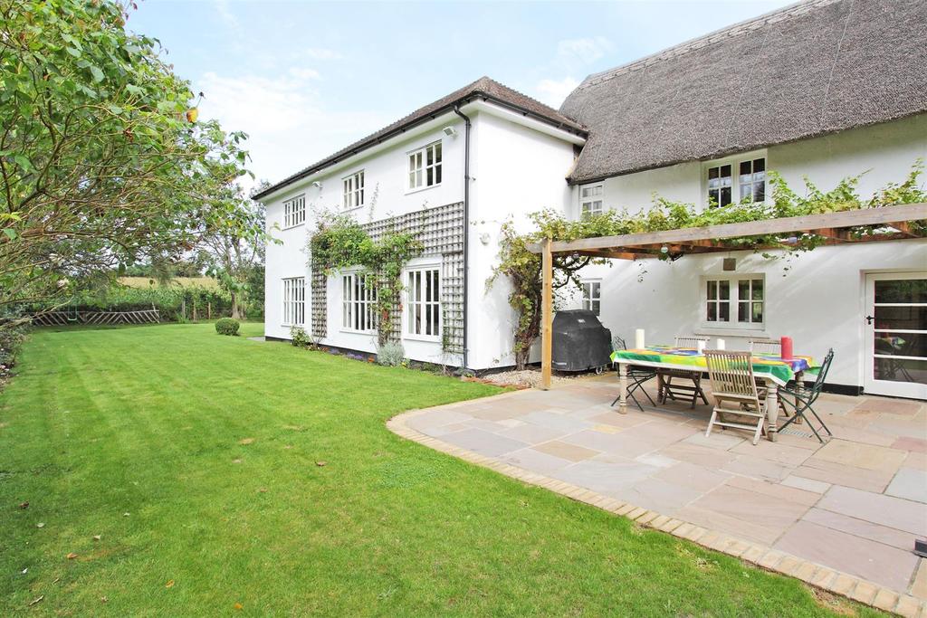 Farley Street, Nether Wallop... 4 bed house £2,950 pcm (£681 pw)