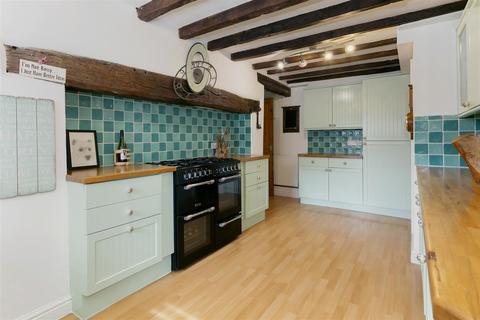Harwood Cottage Town Street, Shiptonthorpe, York, YO43 3PA
