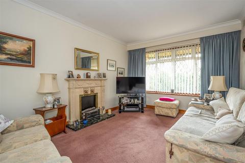 119 Fleetside, West Molesey, KT8 2NQ
