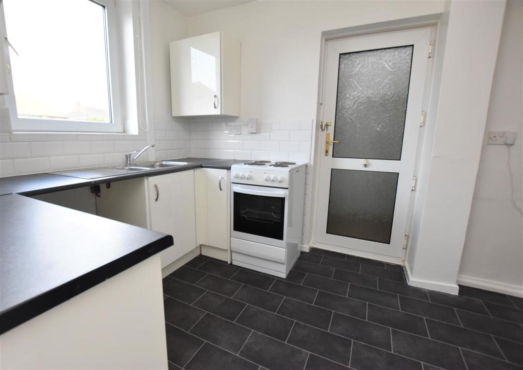 Barham Road, Hull 2 bed semidetached house £675 pcm (£156 pw)