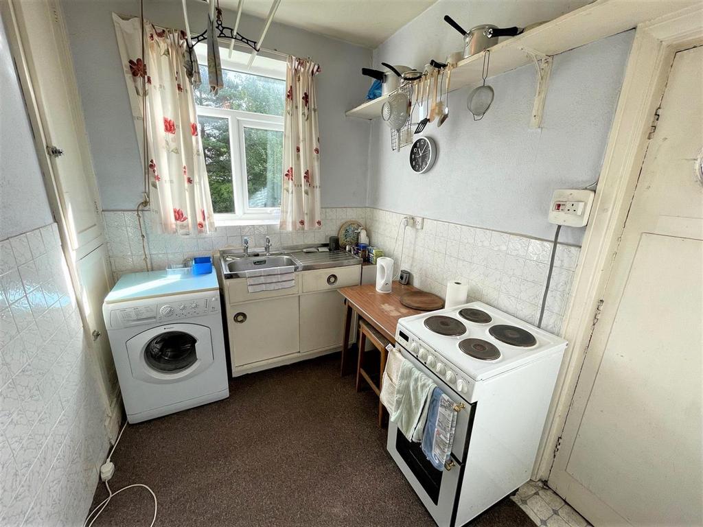 Swan Lane, Hindley Green, Wigan 3 bed detached house £250,000