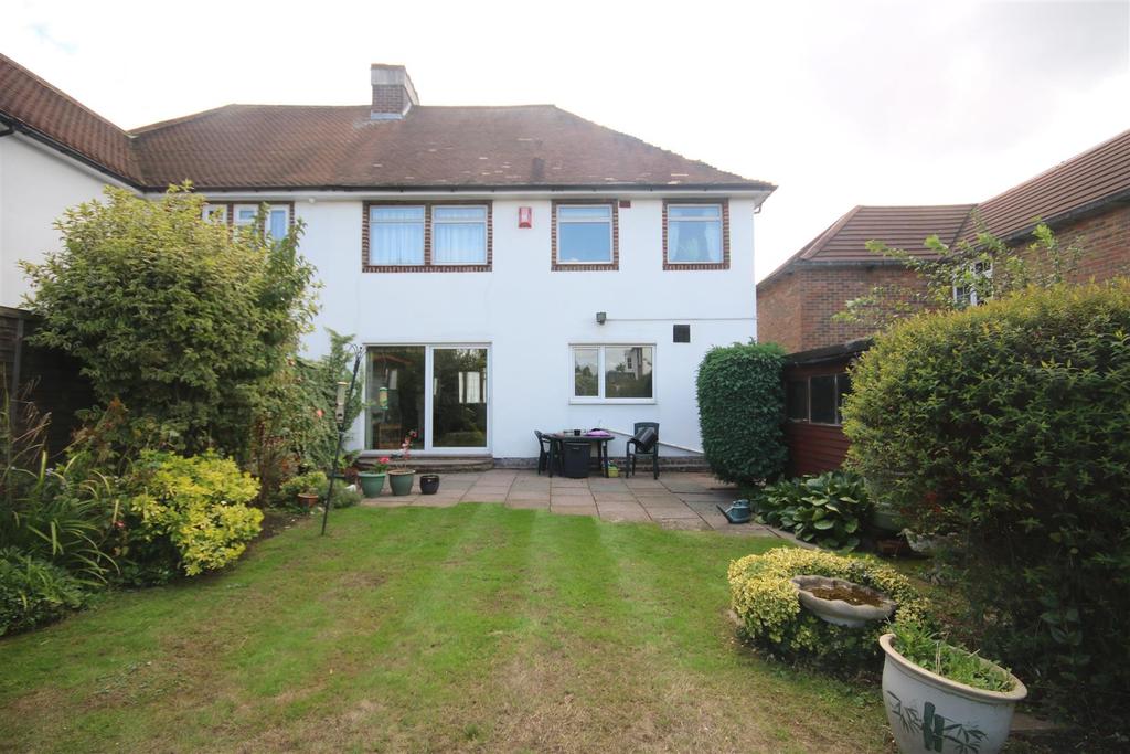 Mount Pleasant, Cockfosters, EN4 4 bed house for sale £930,000