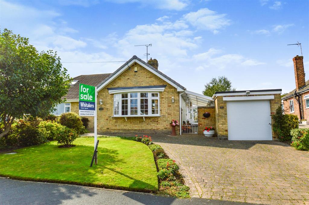 Mill Lane, Kirk Ella, Hull 2 bed semidetached bungalow £290,000