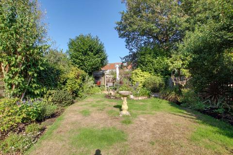 18 Matlock Road, Caversham, Reading, RG4 7BS