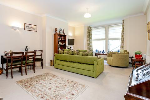 2 bedroom flat for sale, Valley Drive, Harrogate, HG2