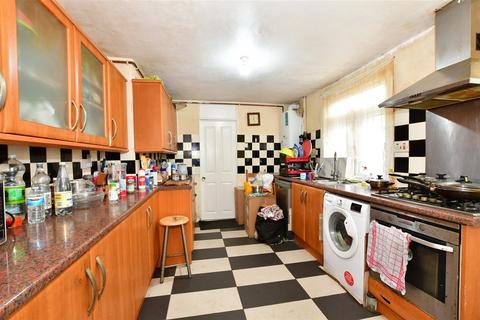 26 Albert Road, Walthamstow, London, E17 7PS
