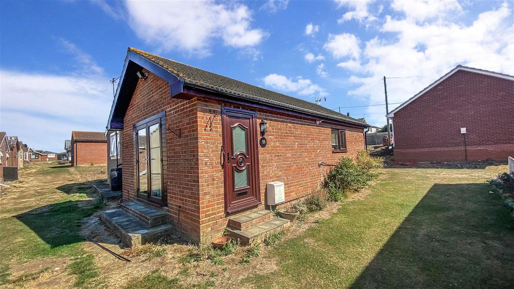 Warden Bay Road, Warden Bay, Sheerness, Kent 2 bed park home for sale