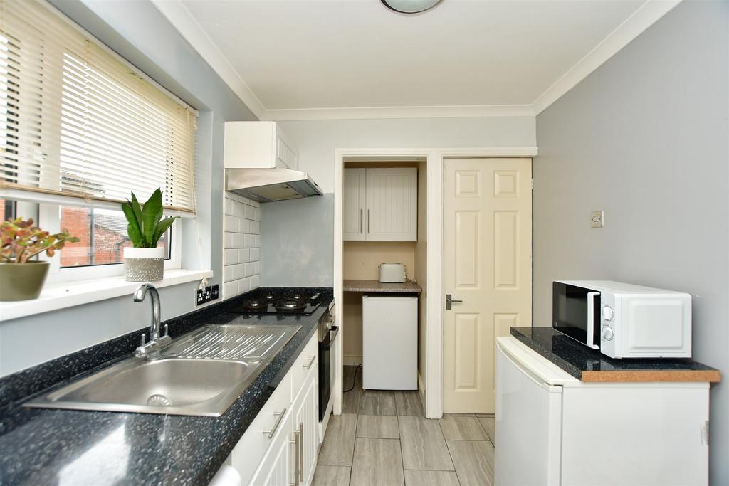 Warden Bay Road, Warden Bay, Sheerness, Kent 2 bed park home for sale