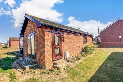 2 bedroom park home for sale, Warden Bay Road, Warden Bay, Sheerness, Kent