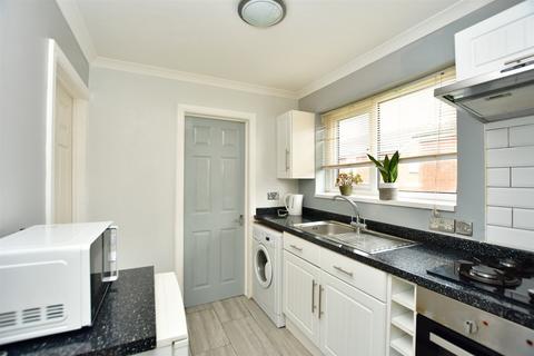 2 bedroom park home for sale, Warden Bay Road, Warden Bay, Sheerness, Kent