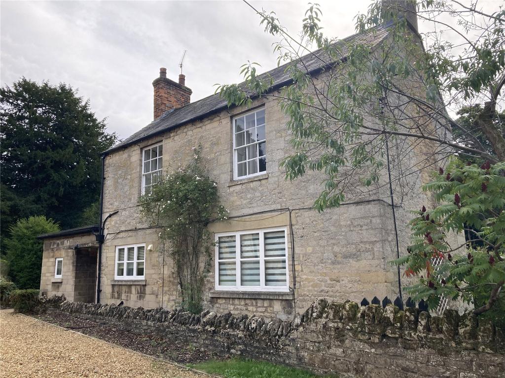 Church Street, Weldon, Corby... 2 bed detached house £1,100 pcm (£254 pw)