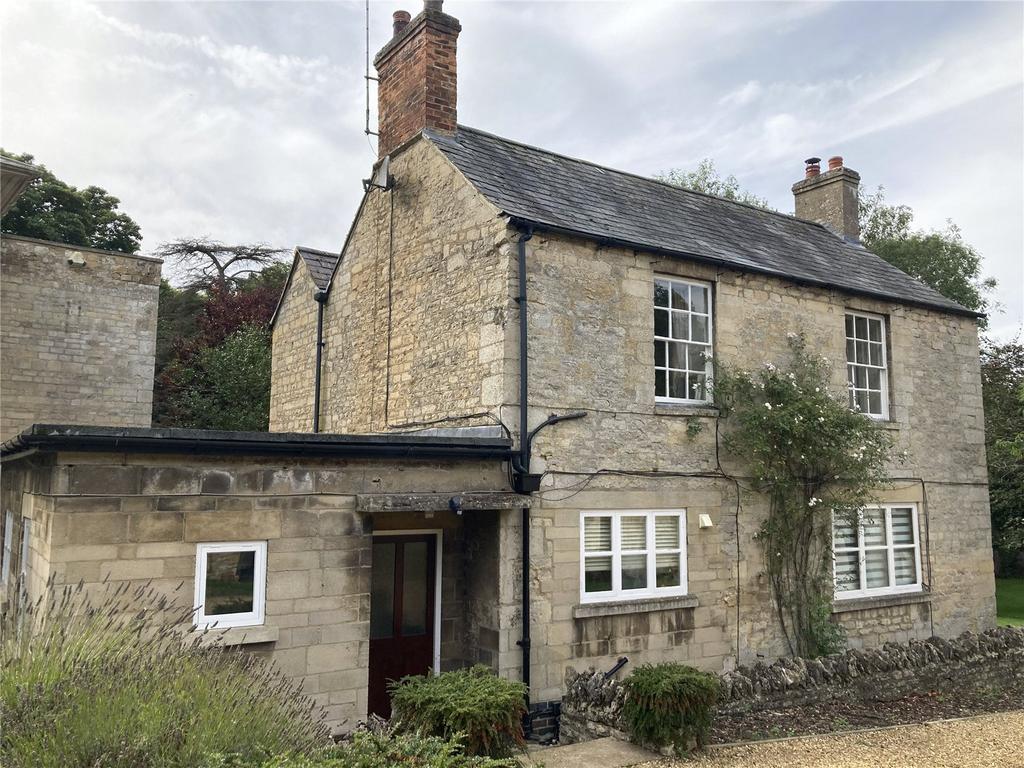 Church Street, Weldon, Corby... 2 bed detached house £1,100 pcm (£254 pw)