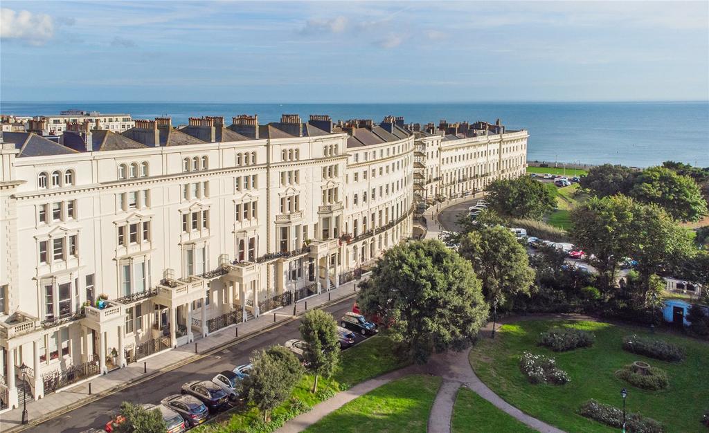 Palmeira Square, Hove, East Sussex, BN3 4 bed apartment for sale £