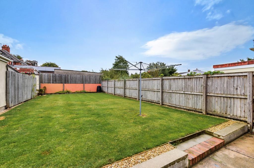 Rodden Road, Frome, BA11 3 bed semidetached house for sale £385,000