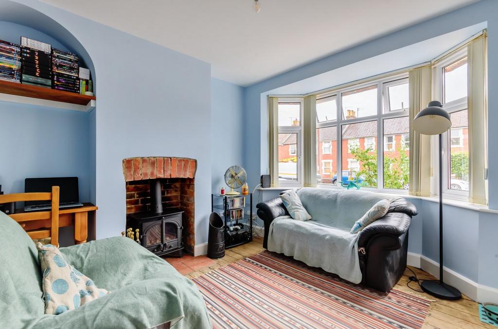 Rodden Road, Frome, BA11 3 bed semidetached house £385,000