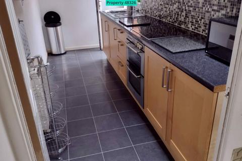 2 bedroom terraced house to rent, 68 Tramway Road, Liverpool, L17