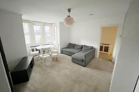 1 bedroom flat to rent - Victoria Road, NW6